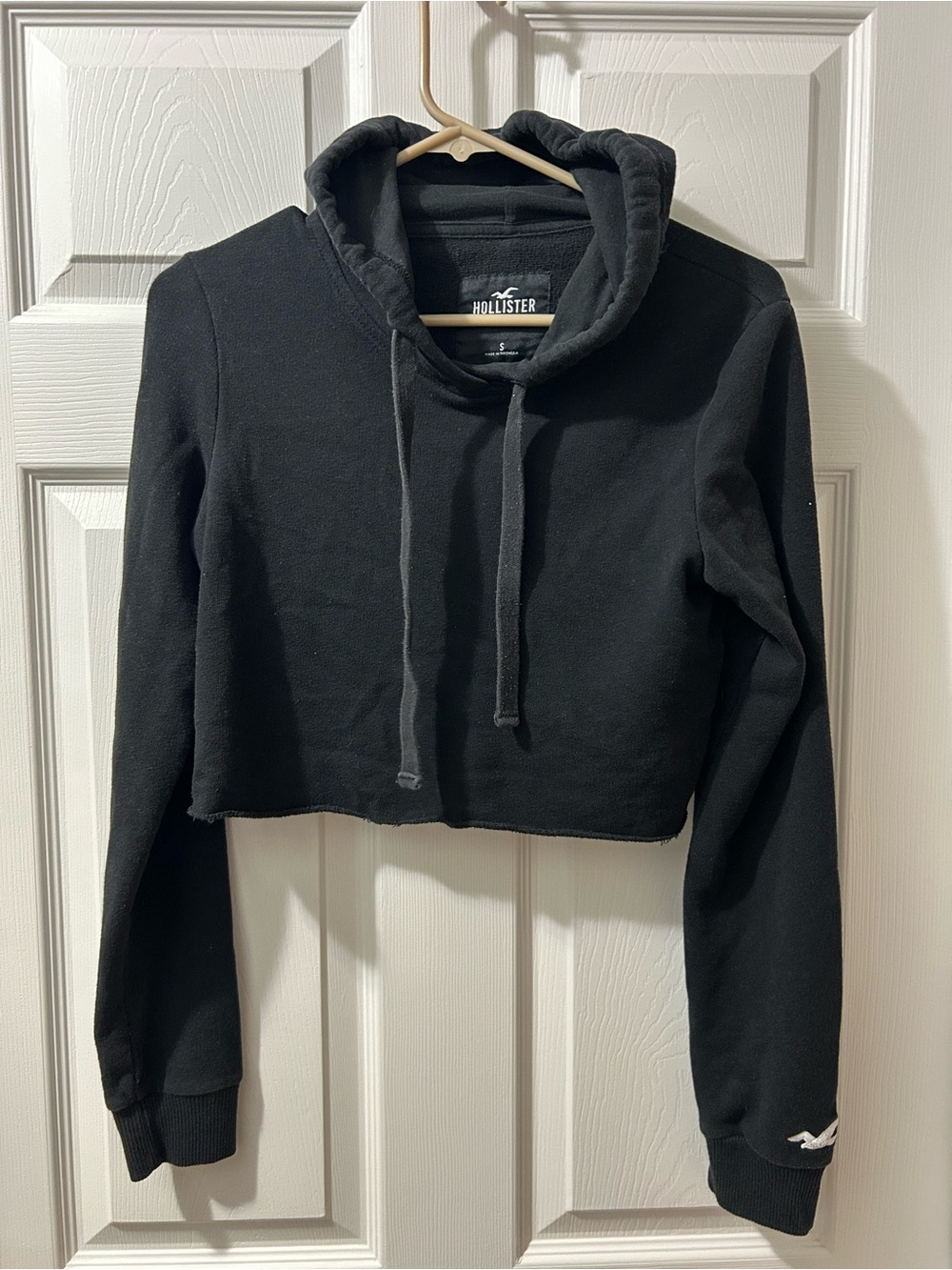 Hollister Black Cropped Hoodie with Drawstring Hood